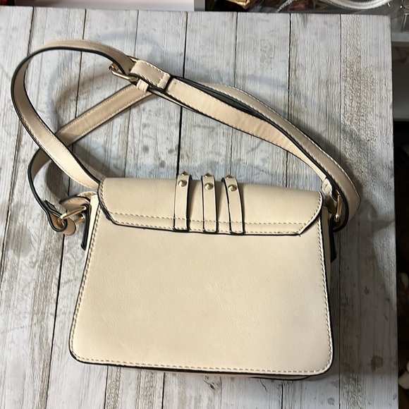 Purse - Picture 2 of 3